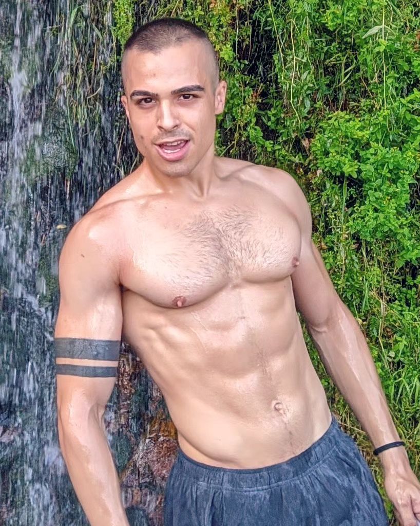 Better learn to be alone or you'll never know if you are with someone out of love, or loneliness 🥹🥲🫡 • #TBT #Waterfall #Trecking #OutInTheMountains #Jock #SmallTown #Abs #Tattoo